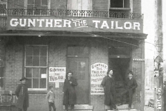 05_Gunther-the-Tailor