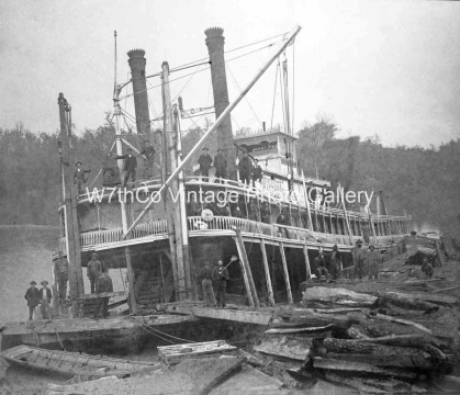 Wreck of the Allen J. Duncan at Peters Landing 1896